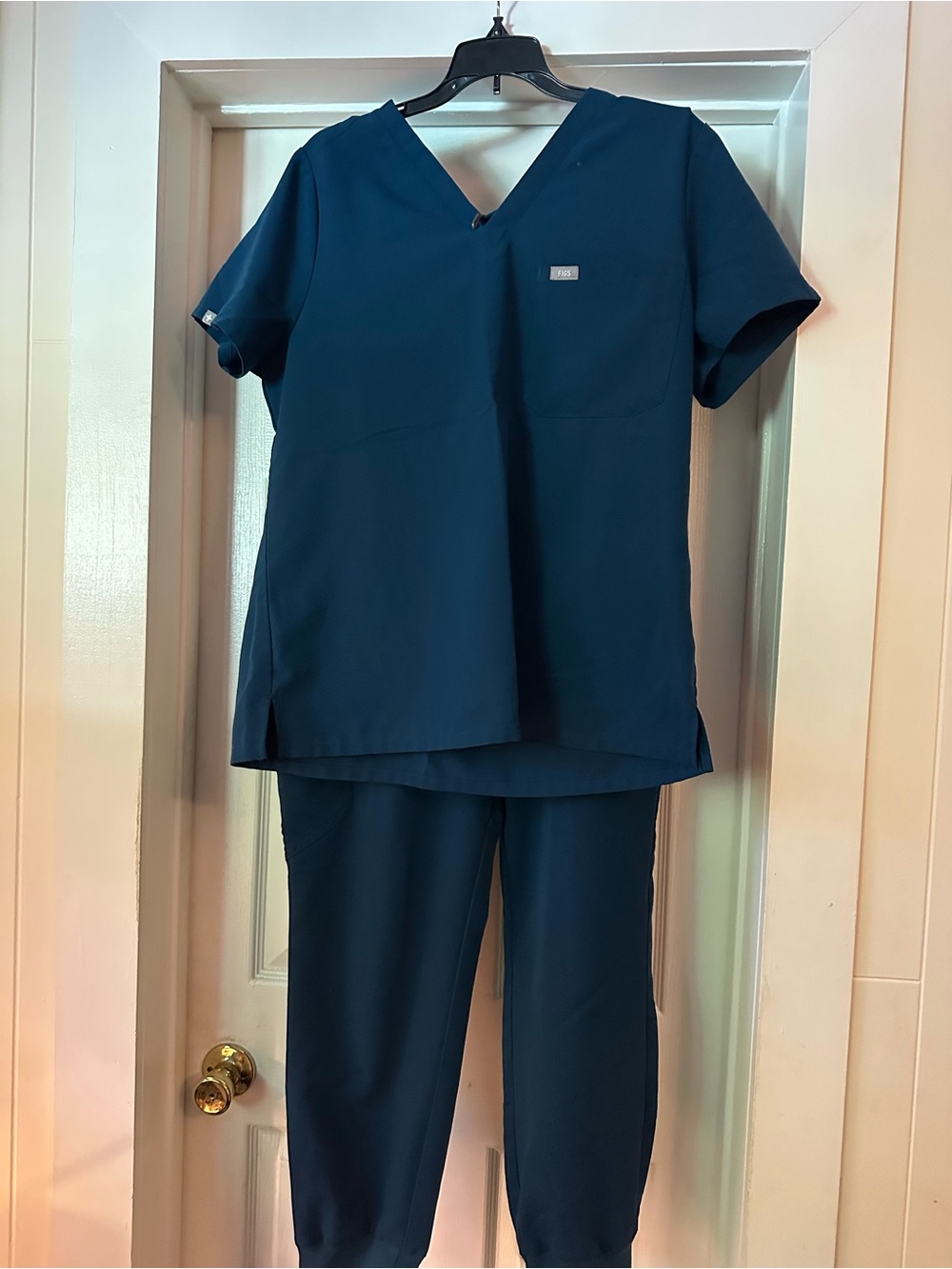 Figs Navy Blue Scrub Top and Jogger Pants Set